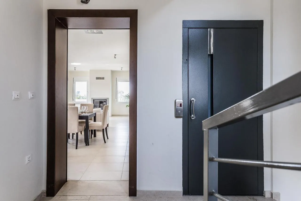 Μodern Apartment With Big Garden 에파노미 그리스