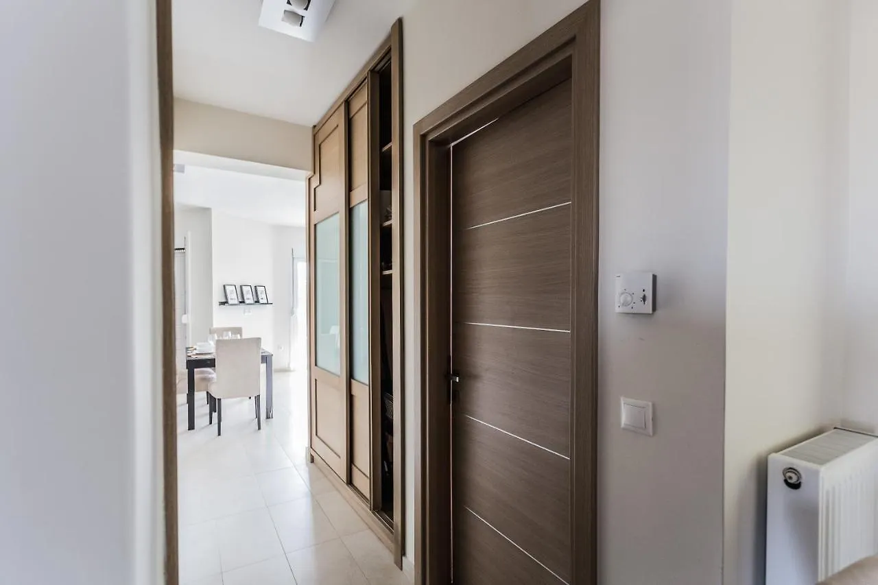 Μodern Apartment With Big Garden 에파노미 0*,  그리스