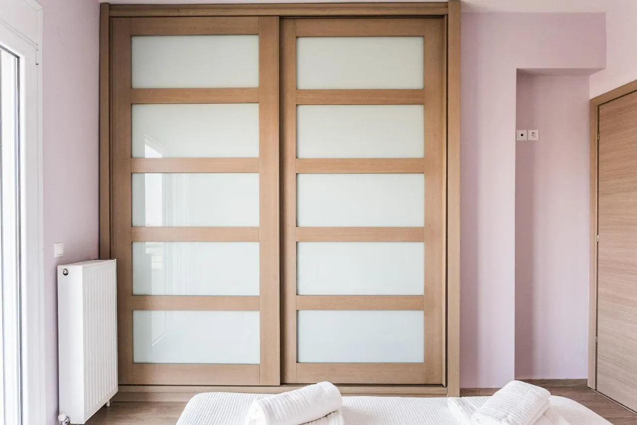 Μodern Apartment With Big Garden 에파노미